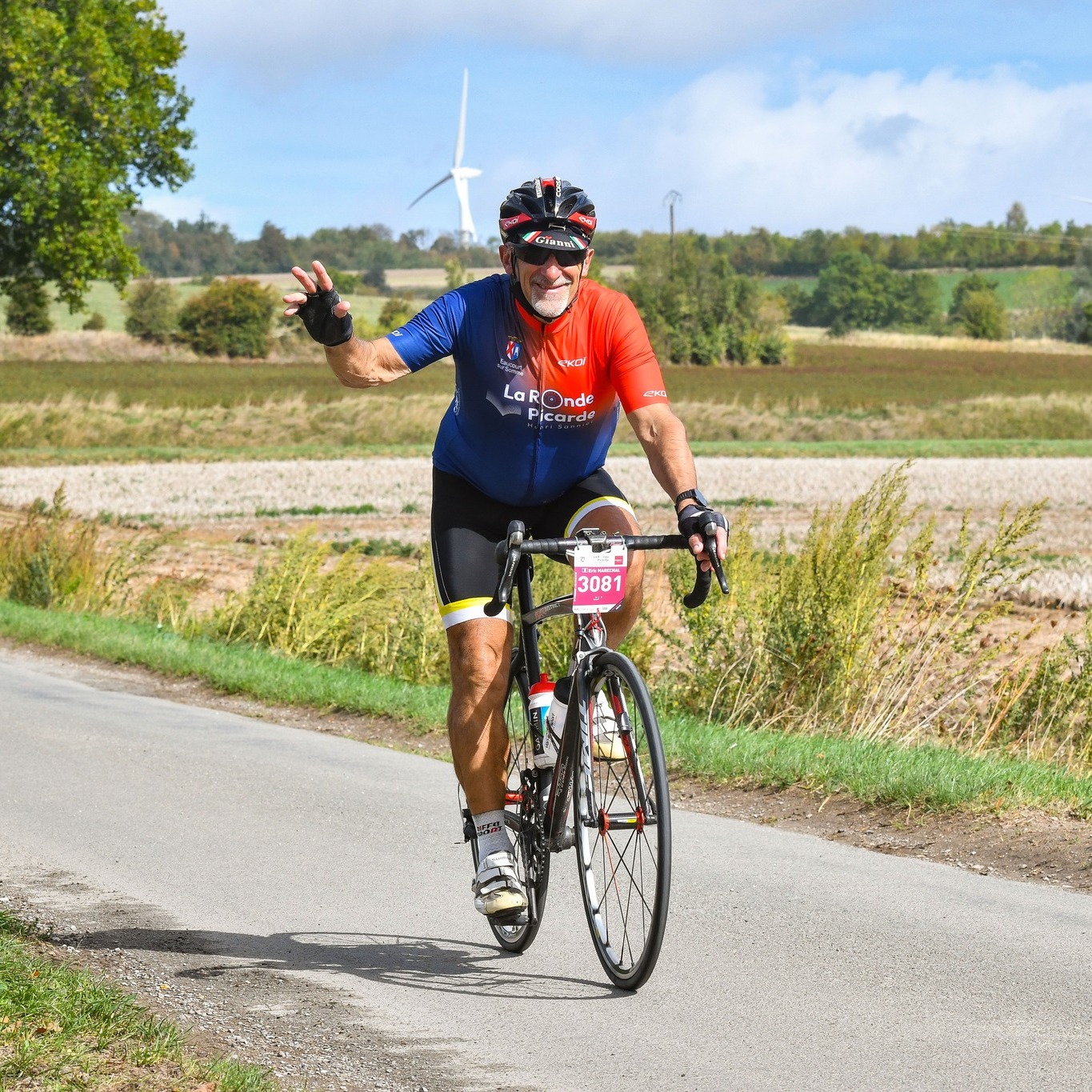 📸 Les photos individuelles (Running, Gravel & Route) de notre prestataire "photossports" sont en ligne (lien individuel reçu par mail 📩) 

#CyclosportiveLaRondePicarde #LaRondePicarde #Picardie #Somme #IciCestLaSomme